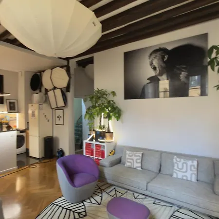 Fantastic Heart Of Marais